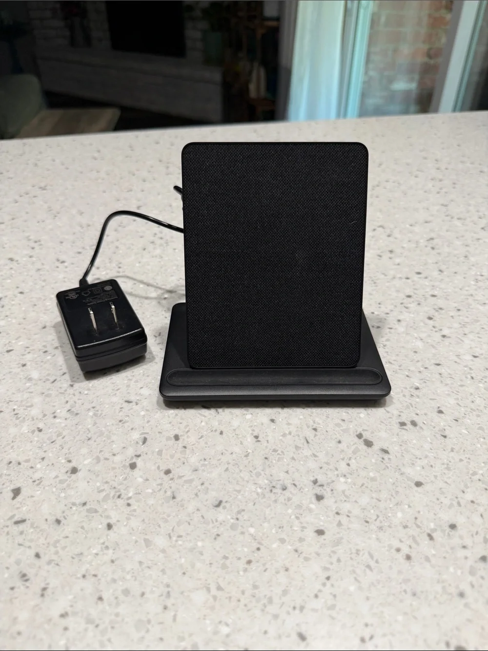 Anker Wireless Charging Stand in Charcoal Gray Fabric